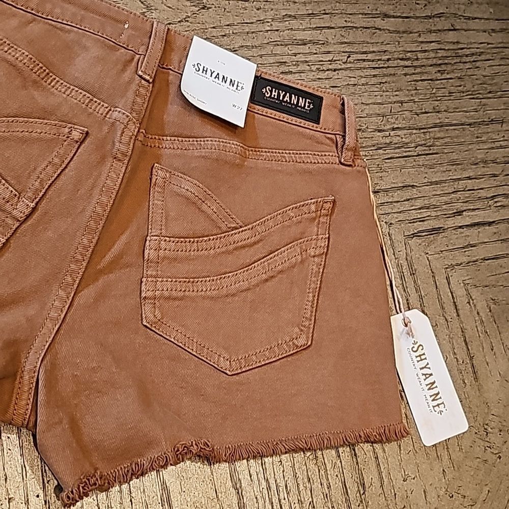 Shayanne brown denim shorts size 27 runs more like 26 - Picture 7 of 10